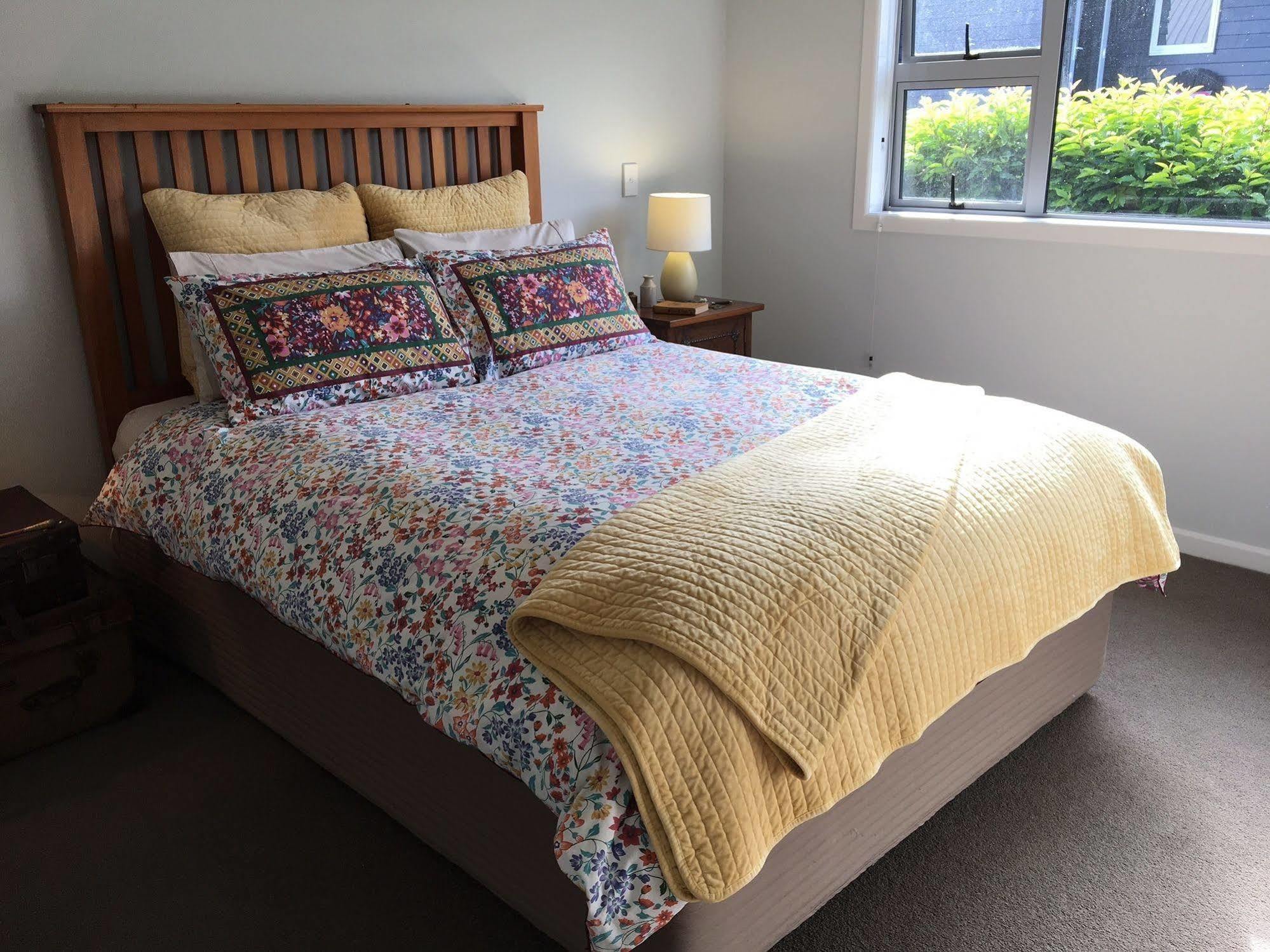 Lupin Lodge Bed & Breakfast 陶波 外观 照片
